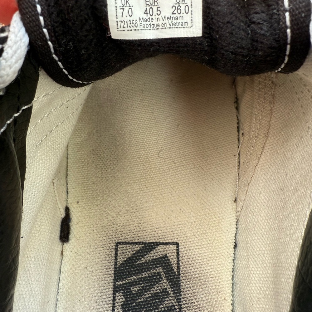 Vans - Picture 6 of 6
